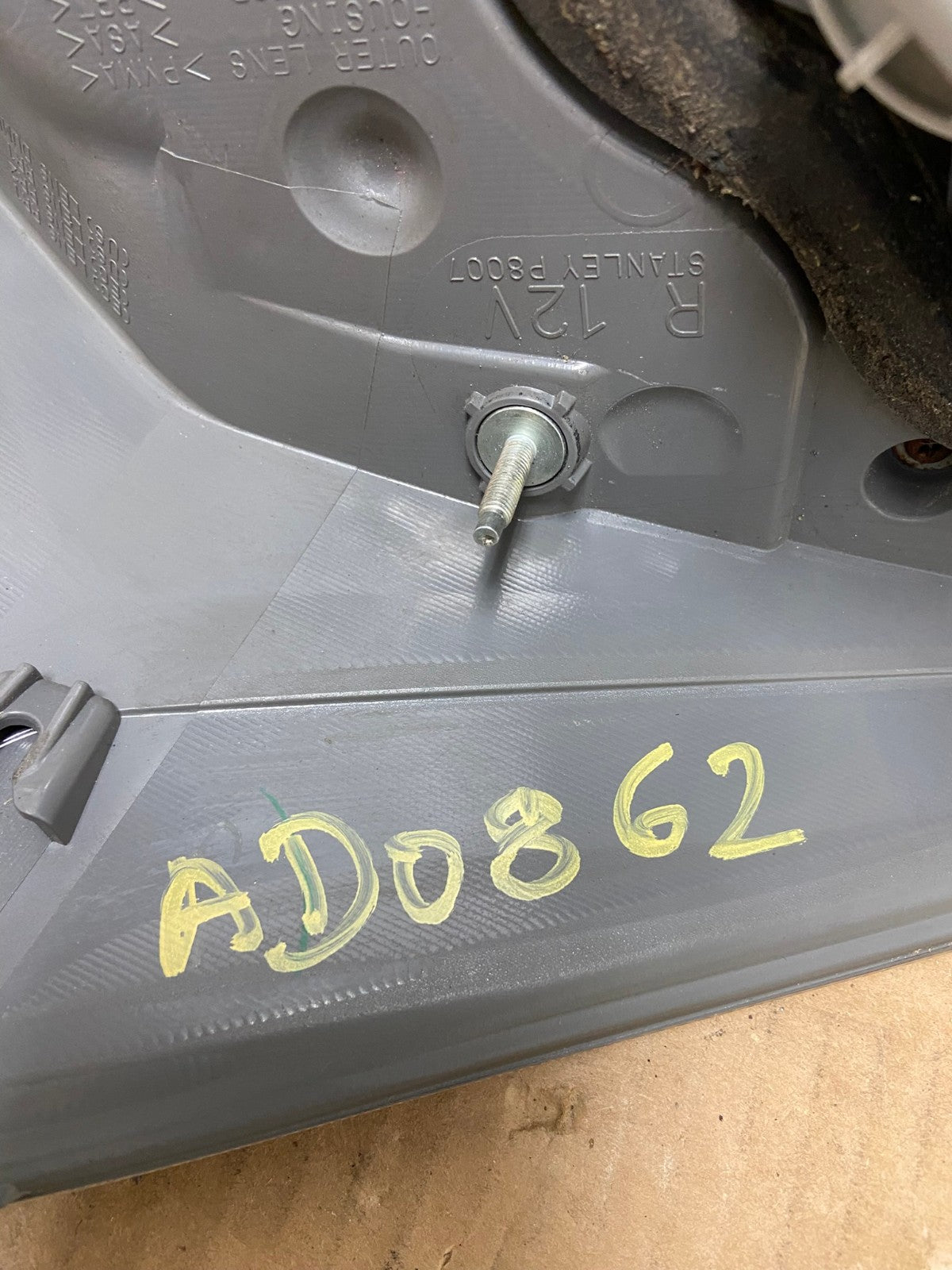2010 2011 Toyota Prius Tail Light Right Passenger Side AD0862 LK6