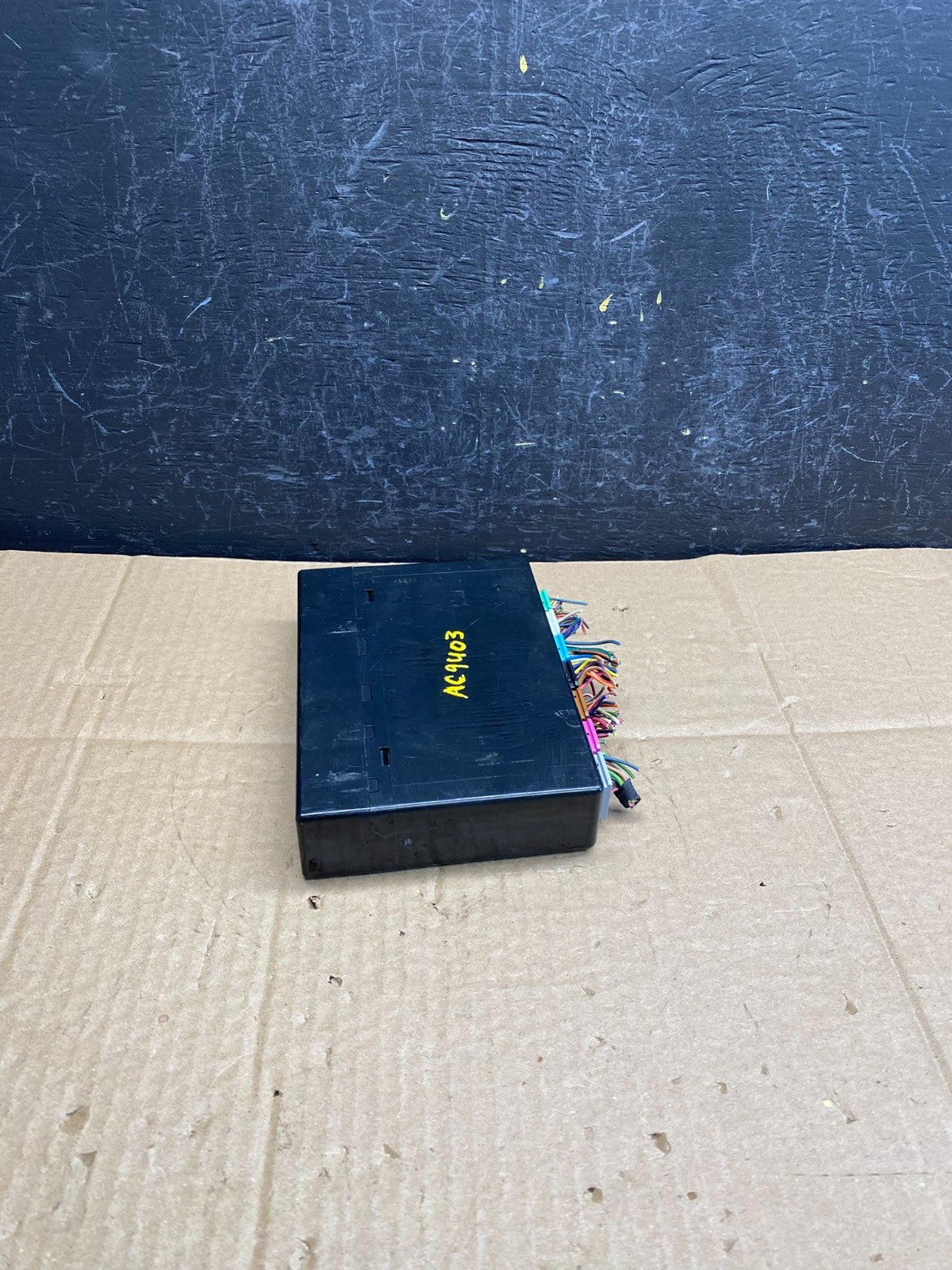 2013 - 2016 Chevrolet Impala Body Control BCM Module ac9403 DG2