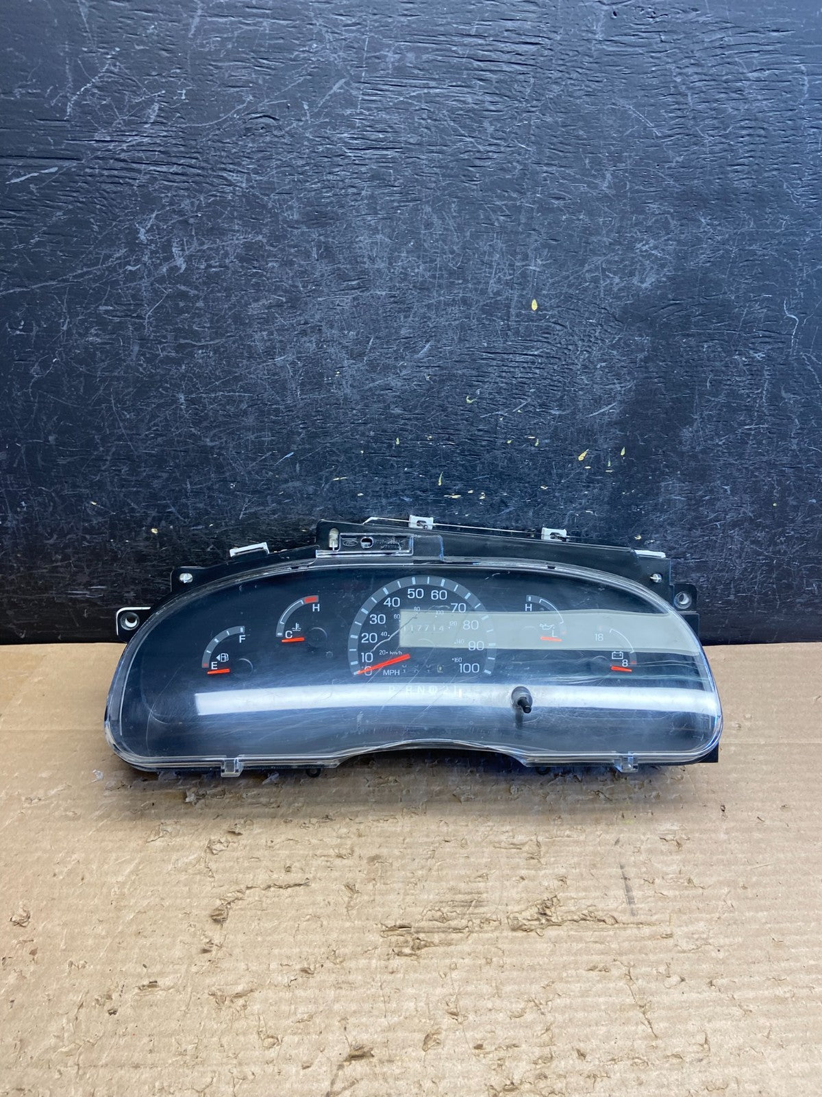 2000-2002 Ford Econoline E250 E350 Van Speedometer Instrument Cluster AG8784 DG0