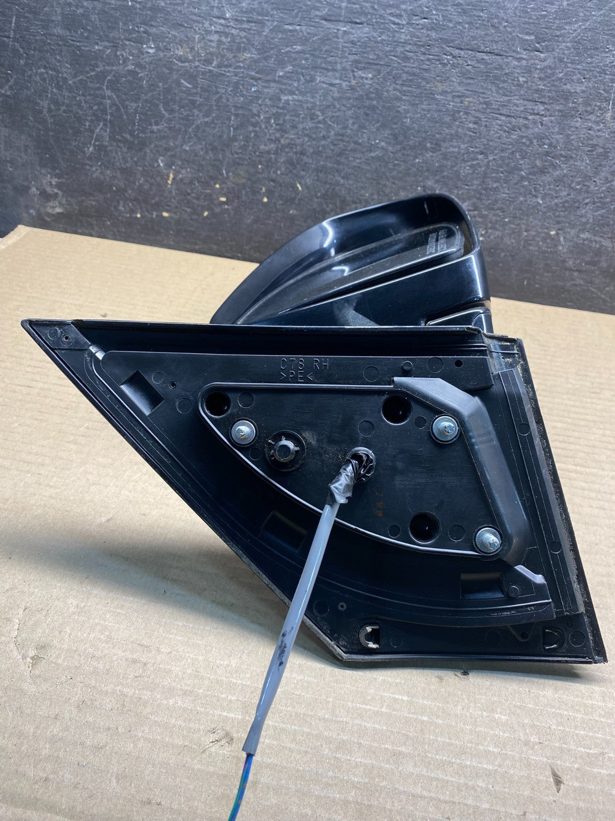 2009 to 2014 Nissan Murano Right Passenger Side View Door Mirror AH9671 DW4