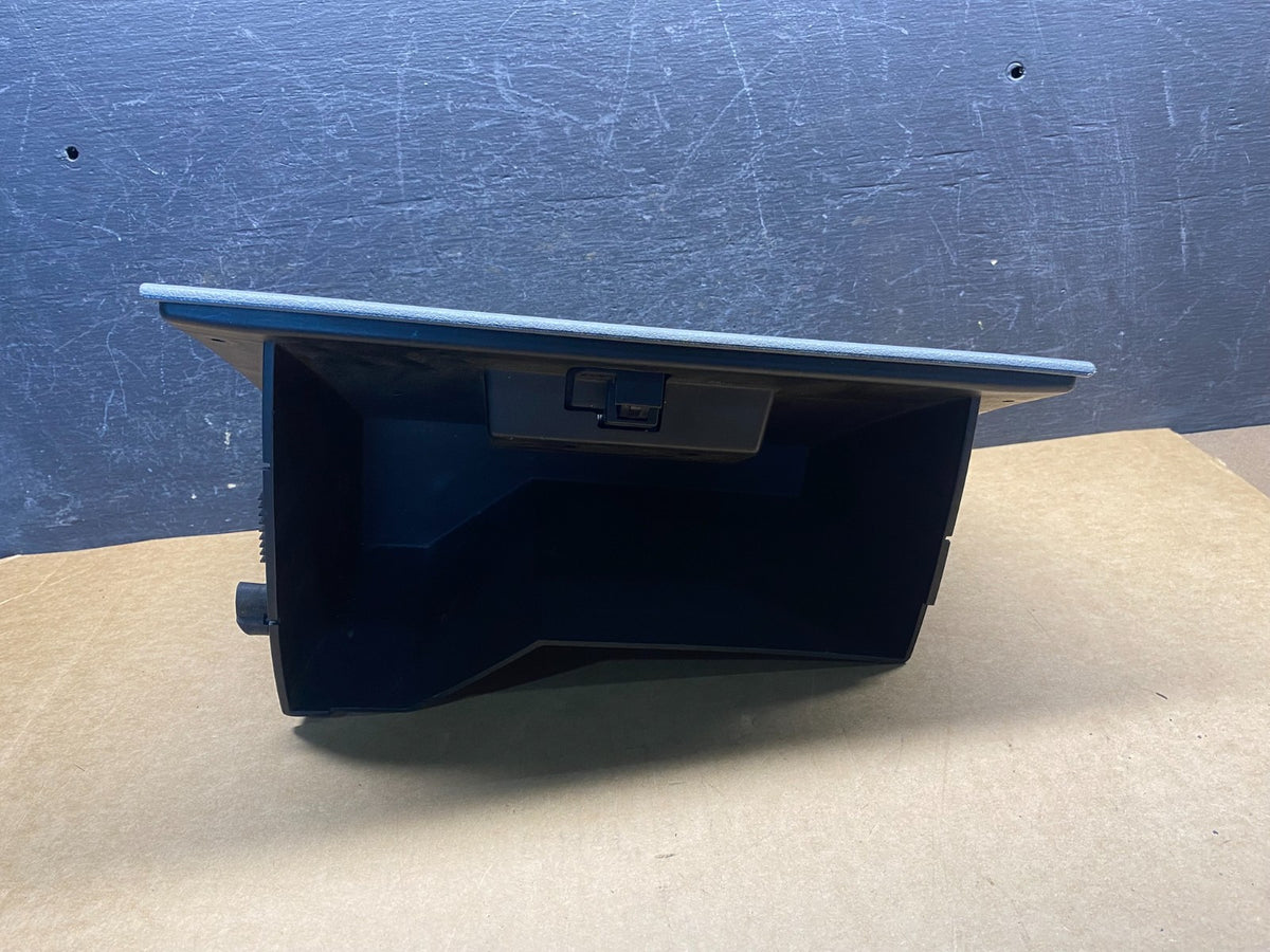 2004 to 2008 Ford F-150 Front Right Passenger Storage Glove Box ah4966 DG1