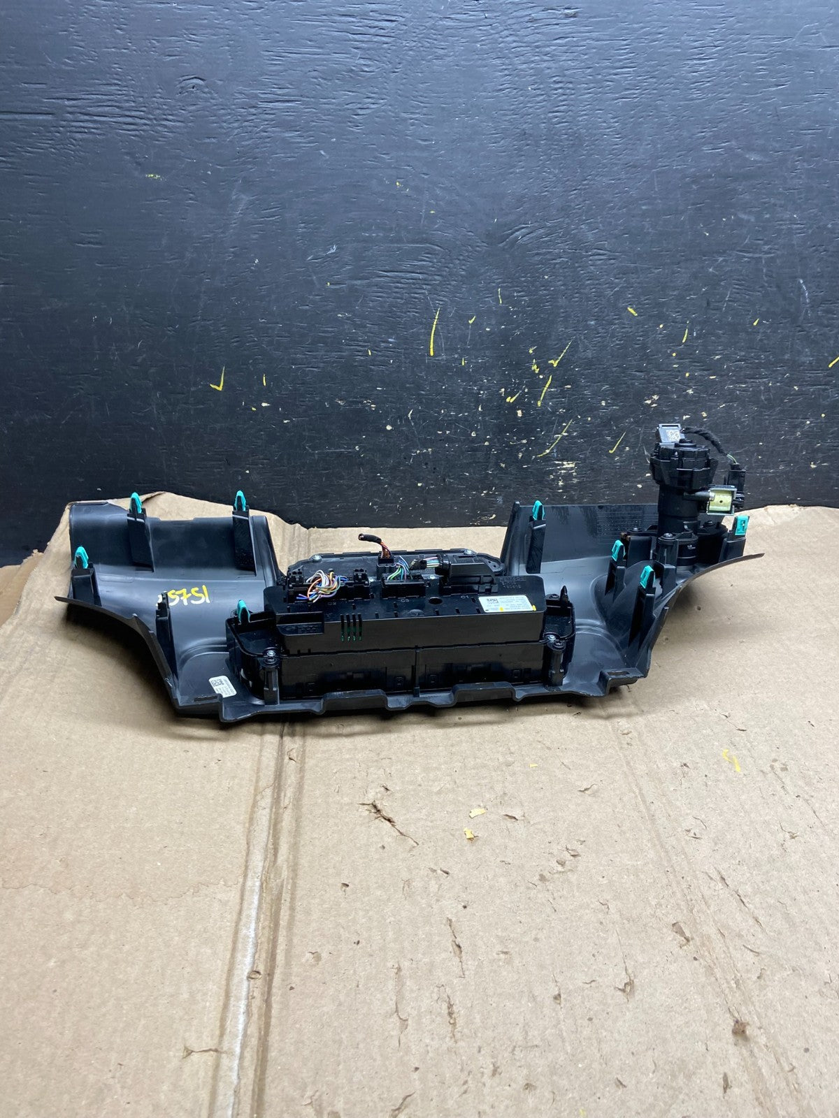 2023 to 2024 Ford Explorer Radio Climate Control Panel Trim X5751 DG4