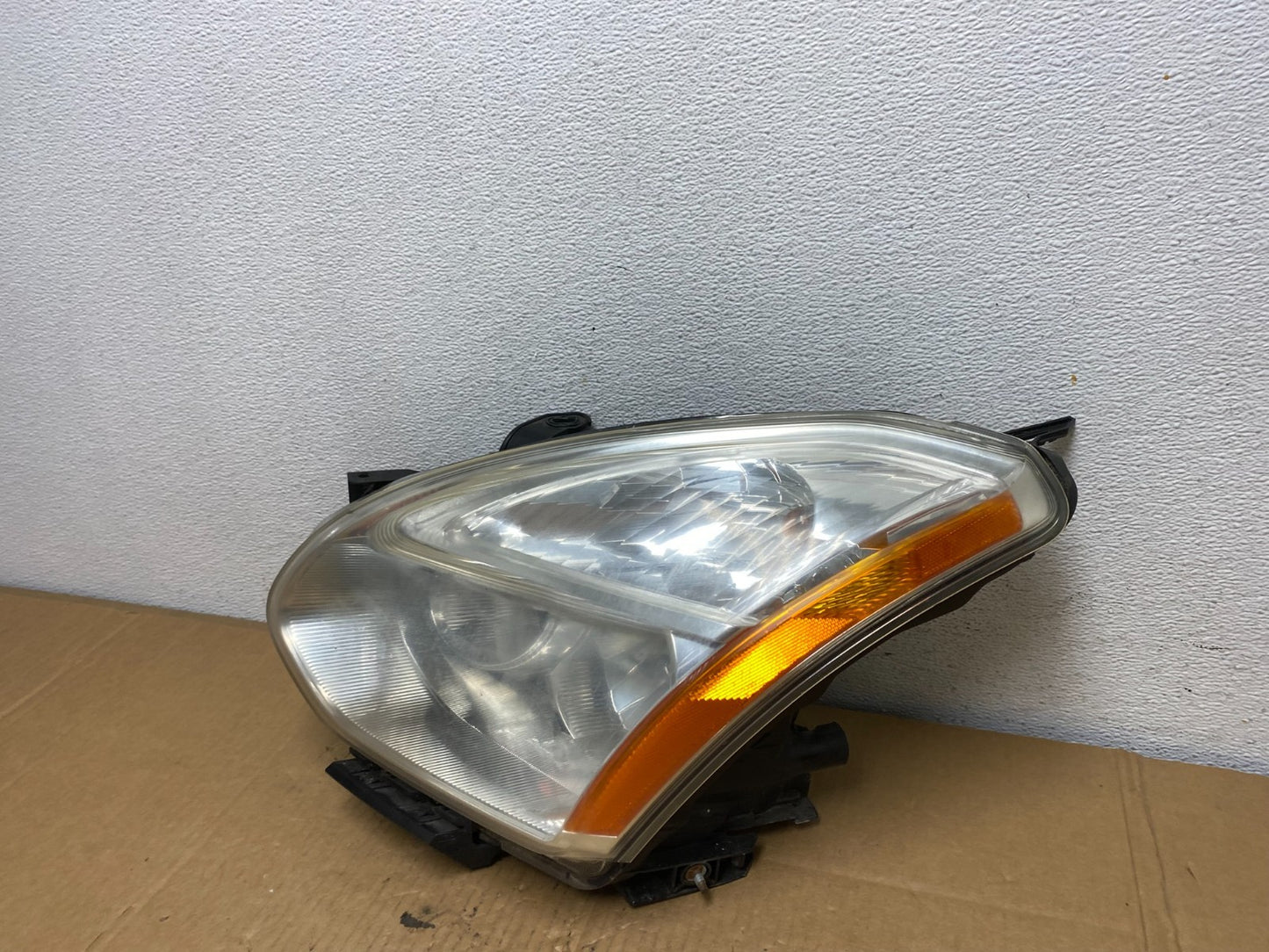 2008 to 2013 Nissan Rogue Left Driver LH Halogen Headlight AD0859 DW1
