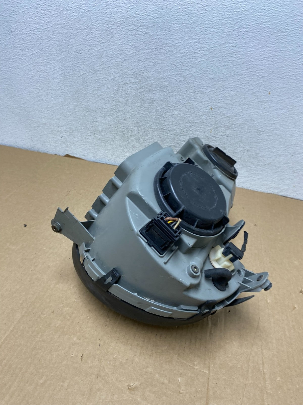 2000-2002 Mercedes E E320 E430 Right Passenger Halogen Headlight AG2005 DW5