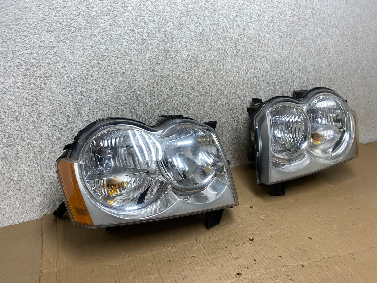 2005-2007 Jeep Grand Cherokee Left+Right Halogen Headlights AI1275 DW2