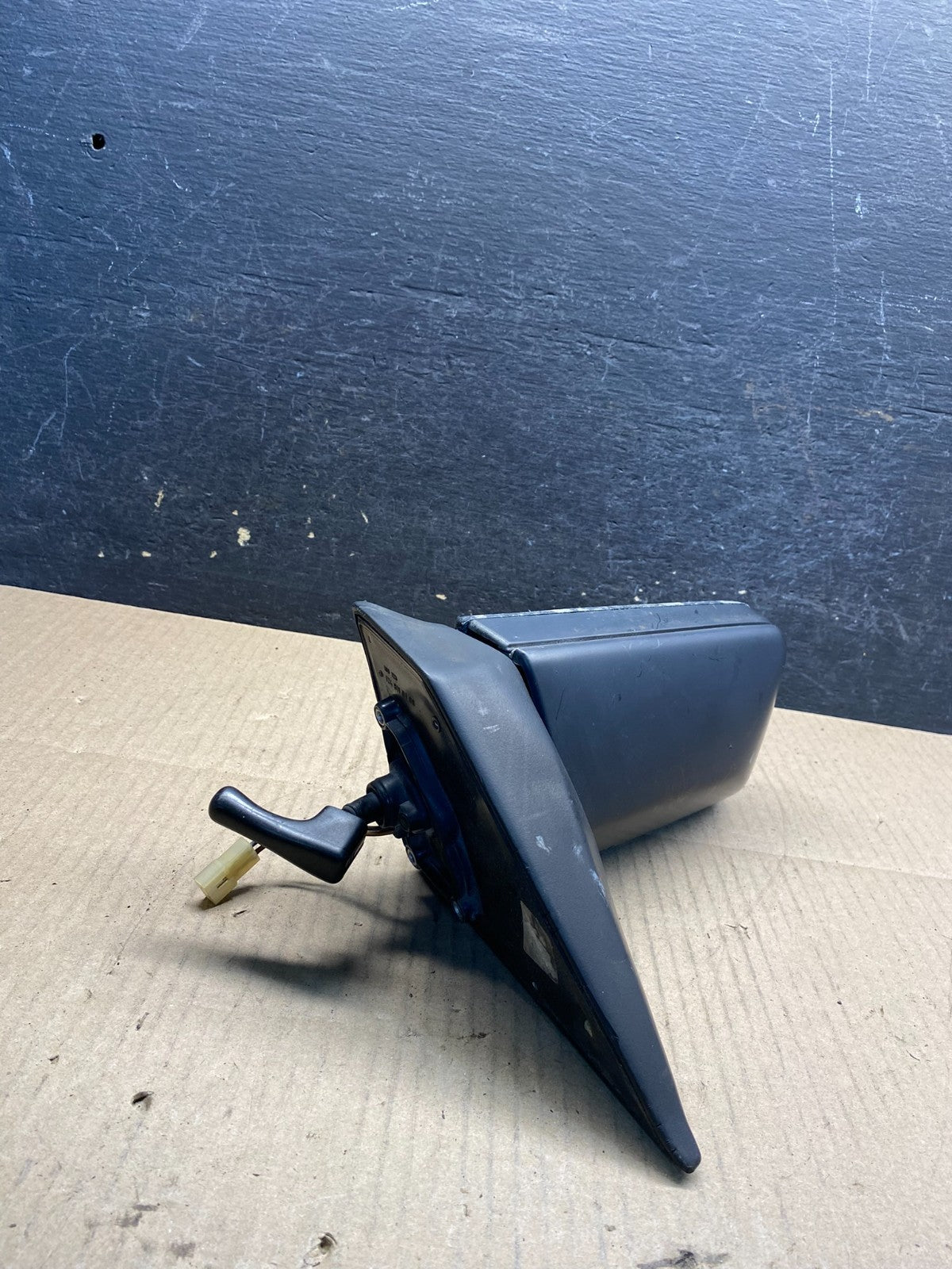 1986 to 1995 Mercedes W124 300TE Wagon Left Side View Door Mirror AI7327 DG1