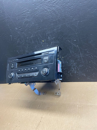 2013 to 2015 Nissan Altima Radio Cd Mp3 Player AUX Port AB9356 DG1