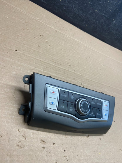2009 - 2012 Nissan Murano Temperature Climate A/C AC Control Panel AG5183 DG2