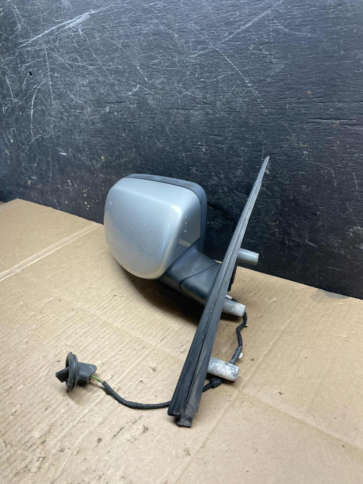 2006 - 2010 BMW 528i 530i 535i Right Passenger Door View Mirror R4216 DG2