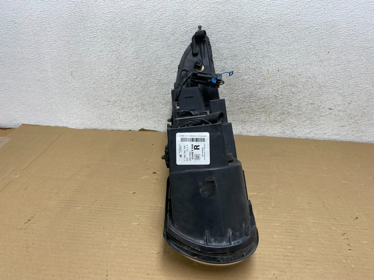 2000 to 2005 Buick Lesabre Headlight Right Passenger Side Halogen AG9322 DW9