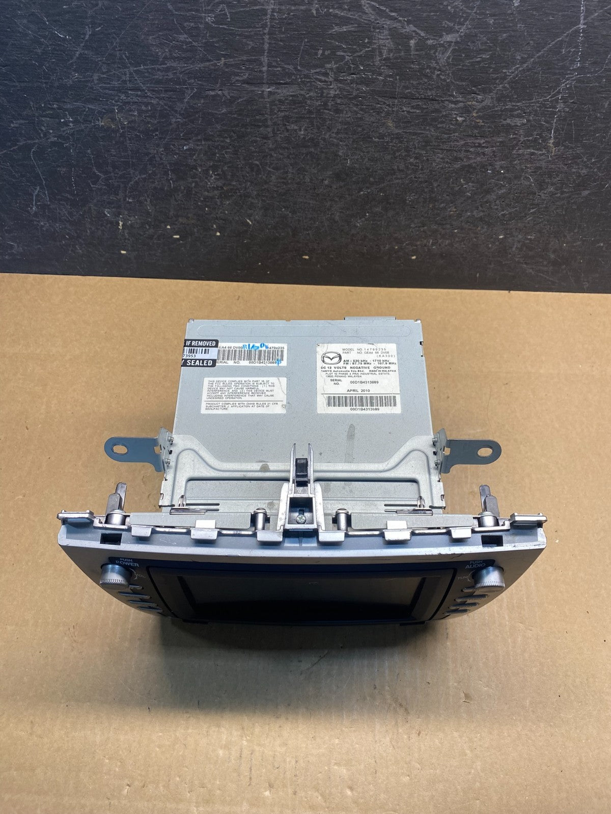 2010 Mazda 6 AM FM CD Player Stereo Screen Display Radio AG7372 DG5