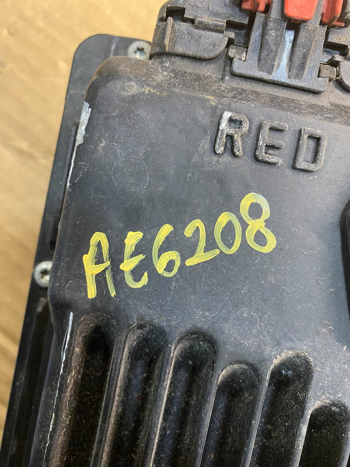 1996 GMC Sierra Yukon Engine Control Module ECM ECU 16165180 AE6208 DG3