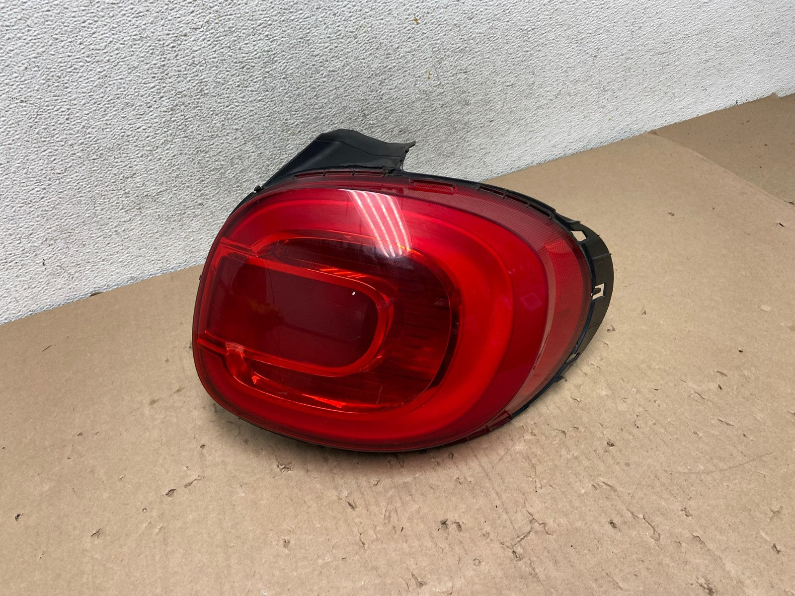 2014 to 2017 Fiat 500L Right Passenger RH Side Tail Light AG6793 LK0