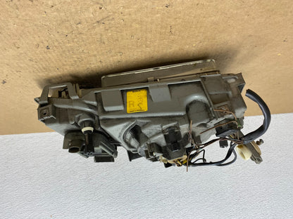1987-1993 Mercedes W201 190E 190D Front Right Halogen Headlight AC3473
