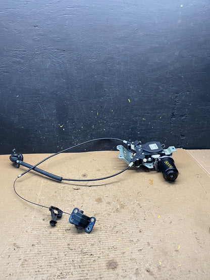 2005 - 2010 Honda Odyssey Rear Right Sliding Door Lock Actuator Motor R2650  DG4