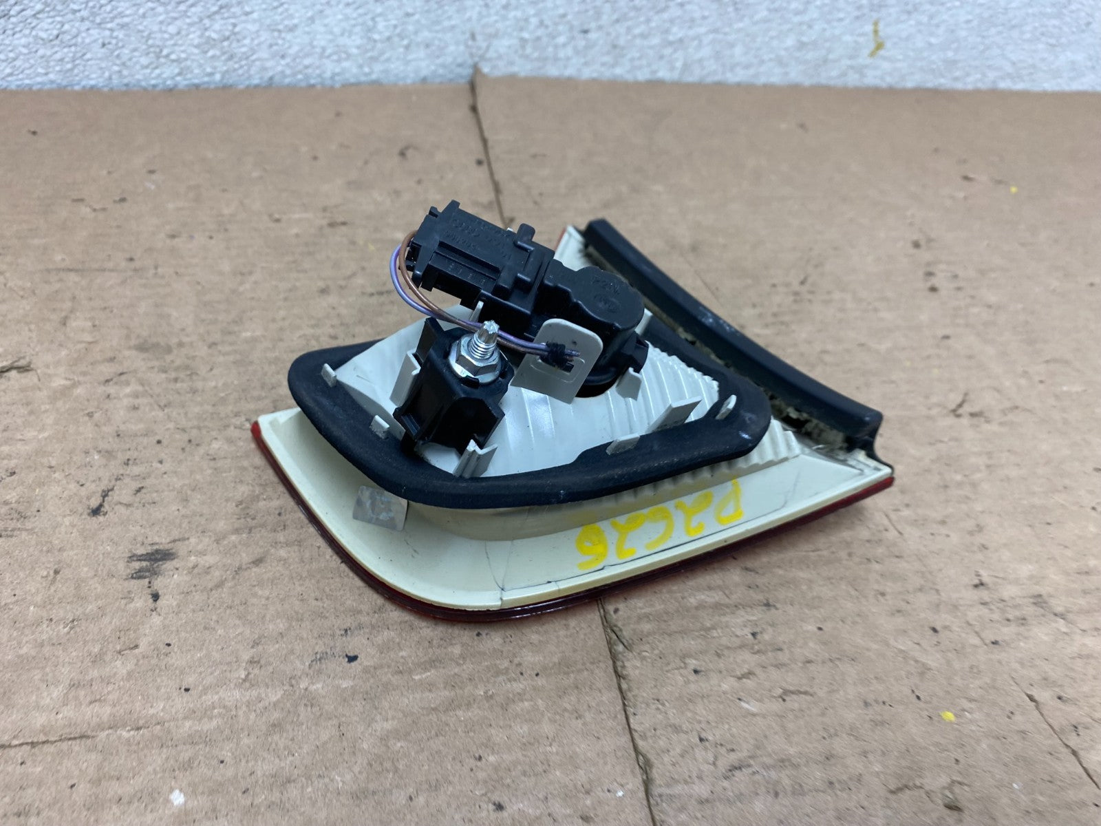 2004-2008 Audi A4 Sedan Right Passenger RH Side Inner Tail Light OEM P2626 DW3