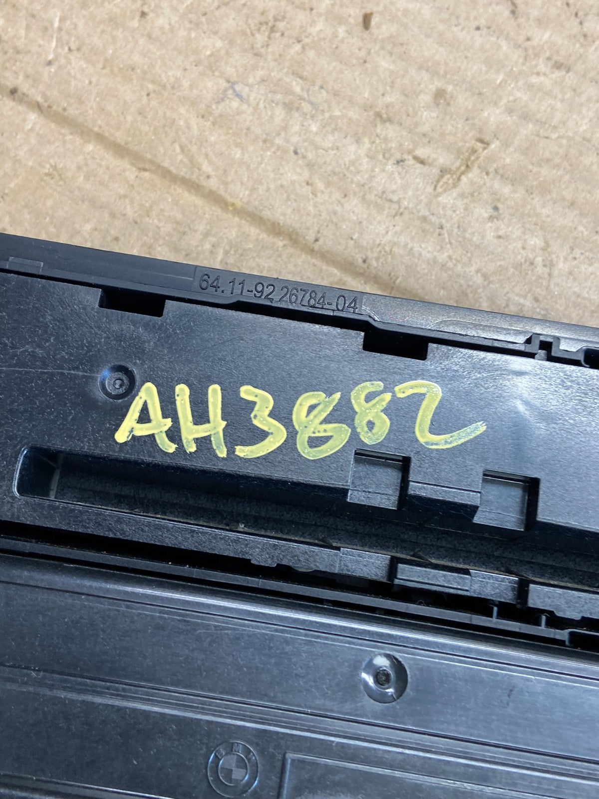 2012 - 2014 Bmw F30 320i 328i Radio Climate Control Panel AH3832 DG8