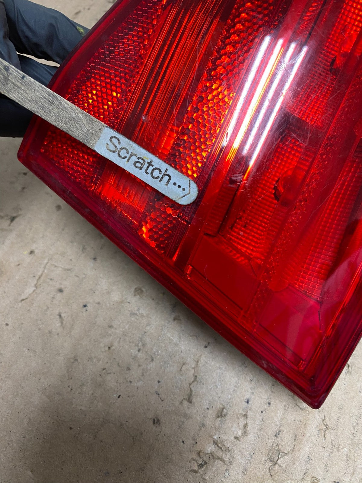 2009-2012 Audi A4 Wagon Avant Right Passenger Side Inner Tail Light P9728 DW4