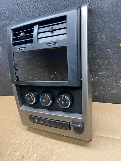 2008 to 2012 Jeep Liberty Dash Climate Temperature Control Radio Bezel V1379 DG1