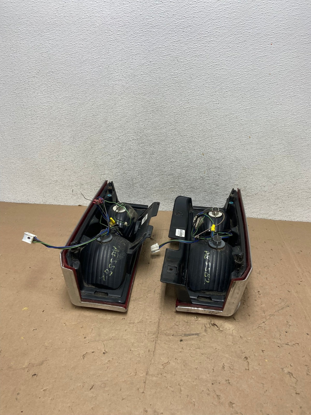2006 to 2008 Hummer H3 Left+Right Side Tail Lights AG5582 LK8