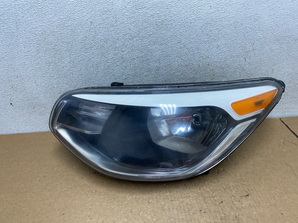 2014 - 2018 Kia Soul Left Driver LH Halogen Headlight AI3593 DW0
