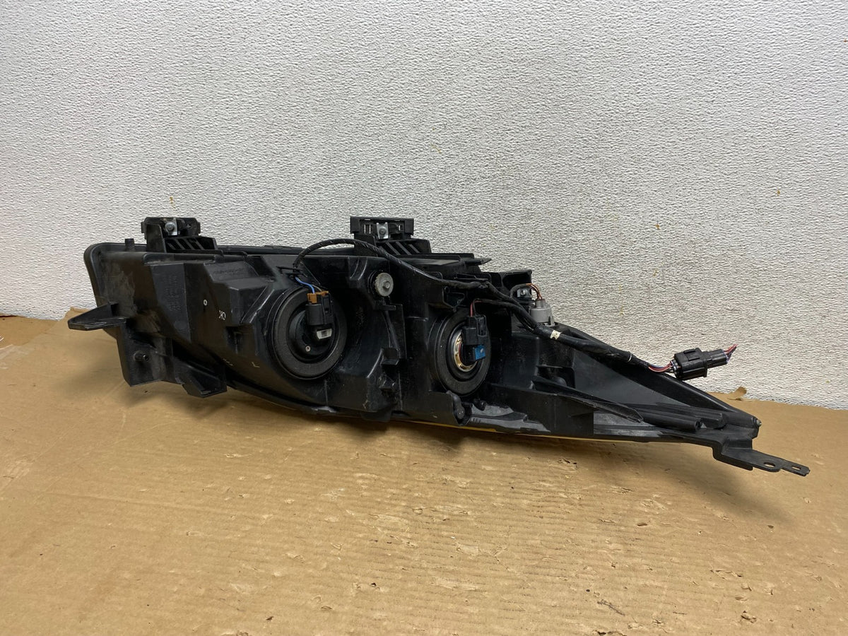 2010 - 2013 Mazda 3 Left Driver LH Halogen Headlight AG9277 DW6