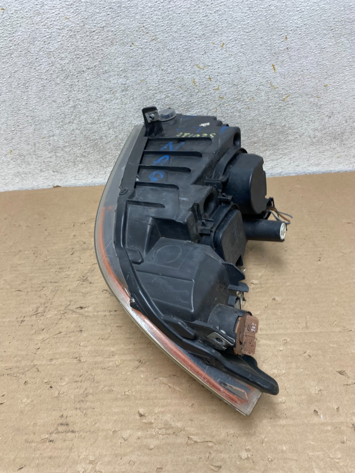 Halogen 2006 to 2008 BMW 3 Series Headlight Right Passenger Side AI1025 DW6