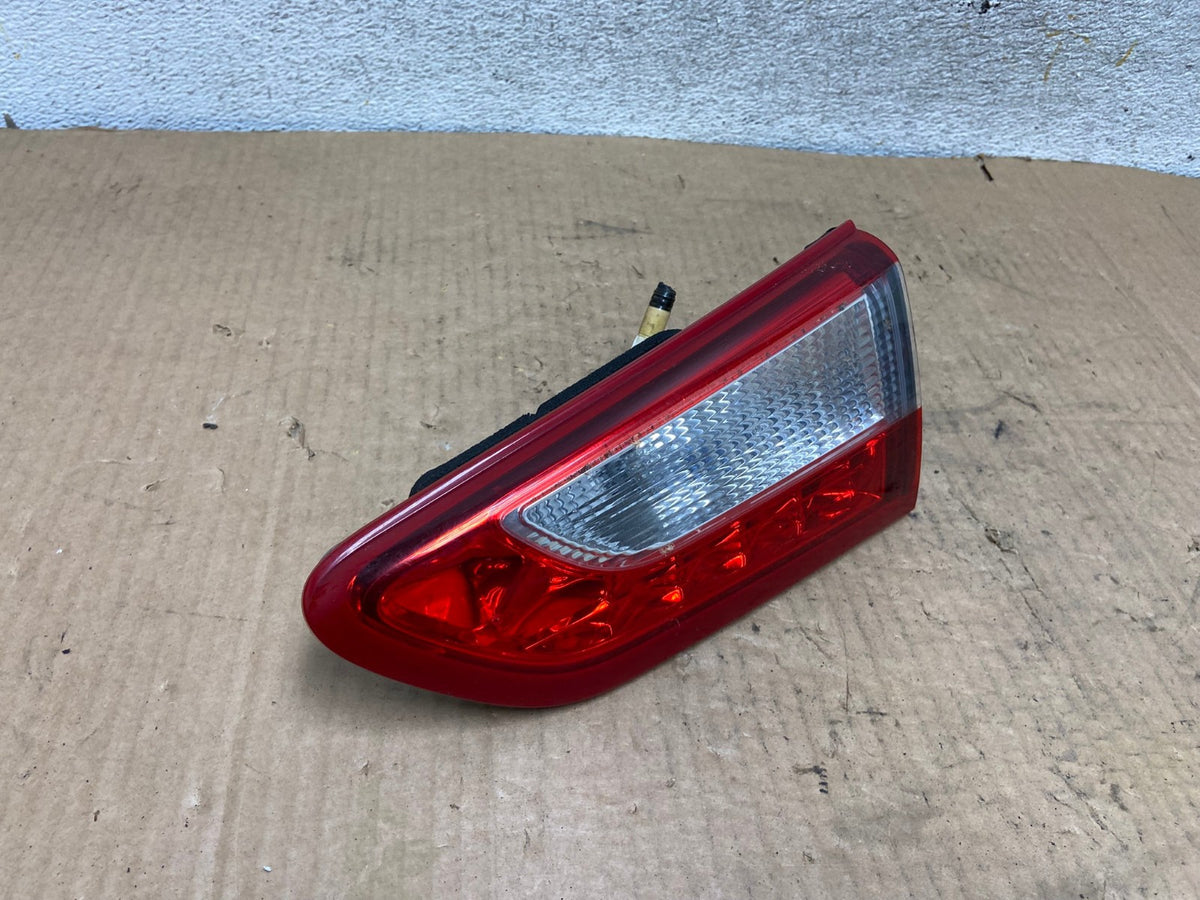 2013-2015 Infiniti JX35 QX60 Right Passenger LED Tail Light Inner AI8090 LK2
