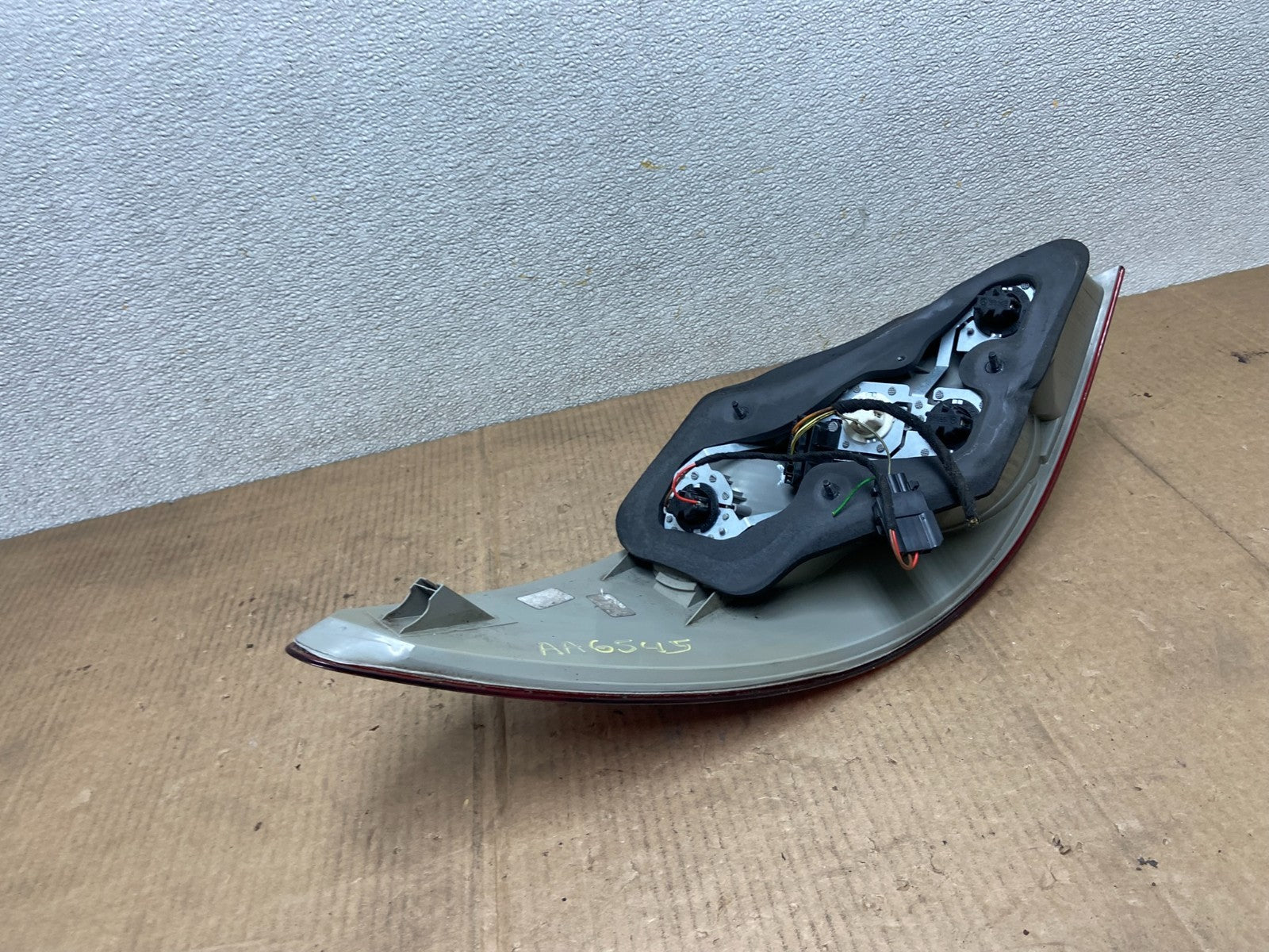2006 - 2010 Mercedes W251 R-CLASS Right Passenger RH Side Tail Light AA6545 DW5