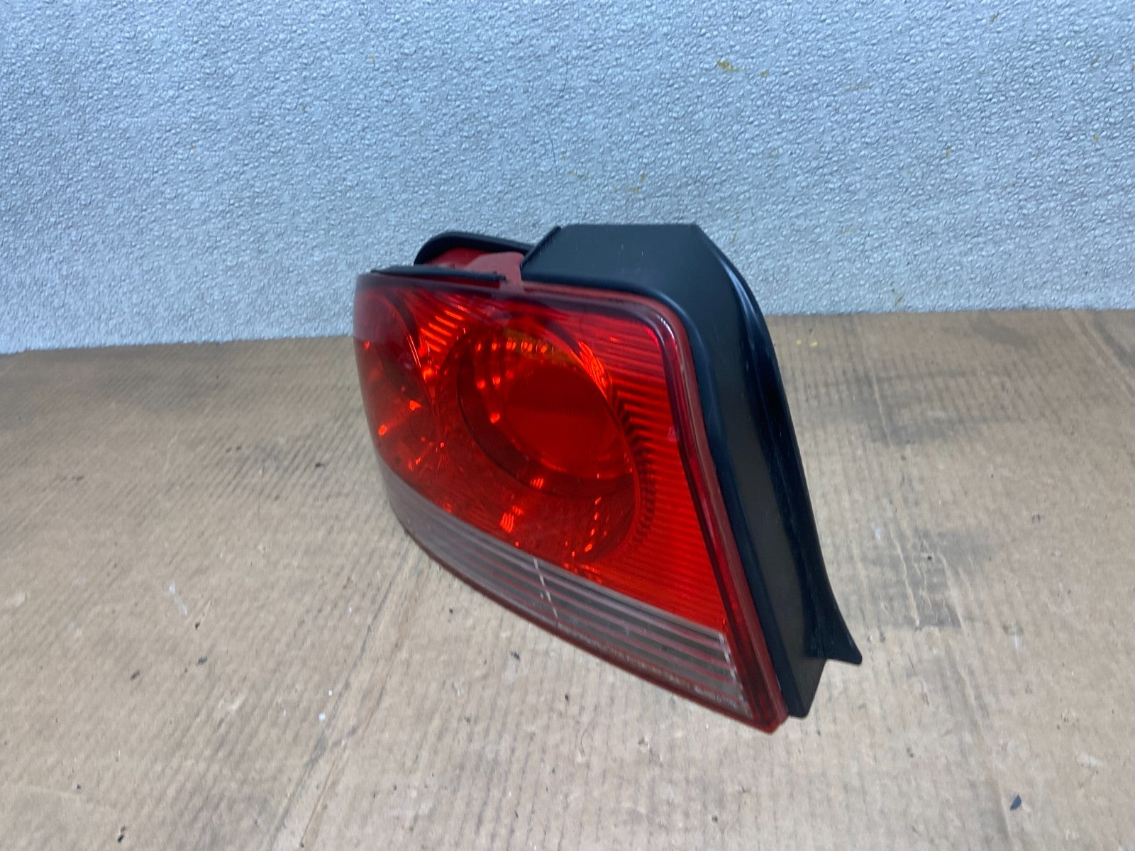 2002 to 2005 Hyundai Sonata Left Driver Lh Side Tail Light Oem AA6268 DW1