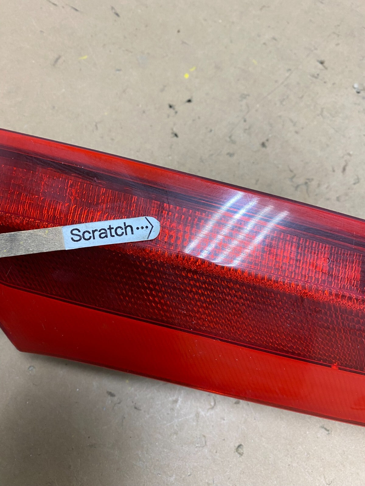 2003 to 2006 Volvo XC90 Right Passenger Side Upper Tail Light H5918 DG14