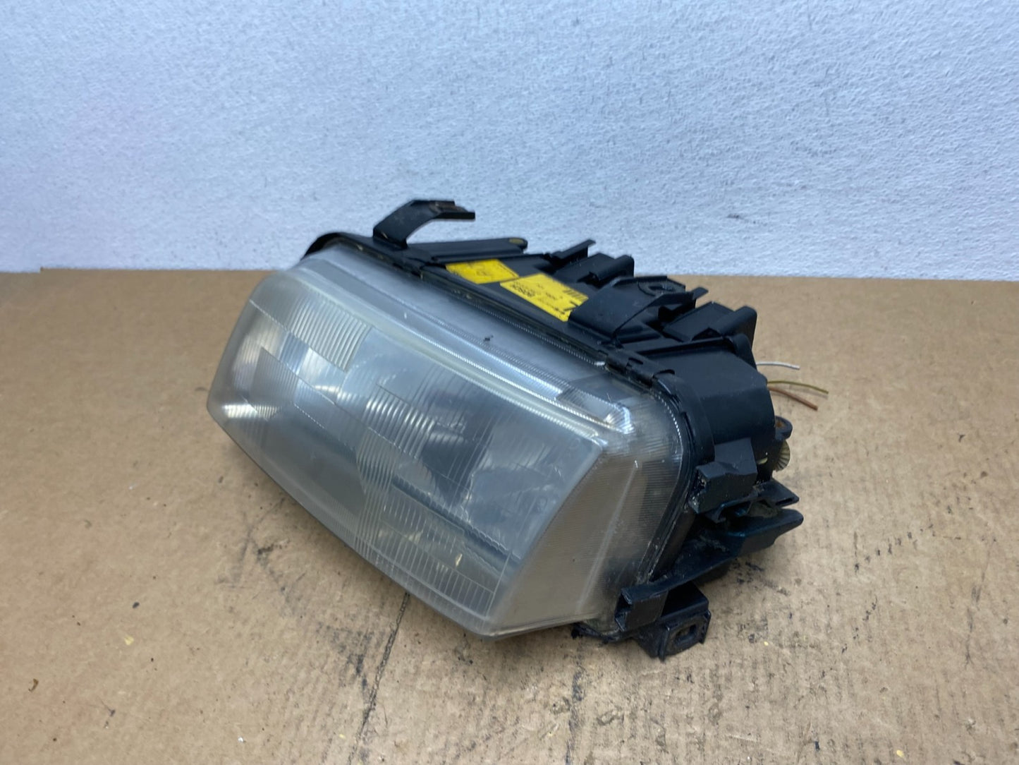 Halogen 1996 to 1999 Audi A4 Left Driver LH Side Headlight AC3669 DG1