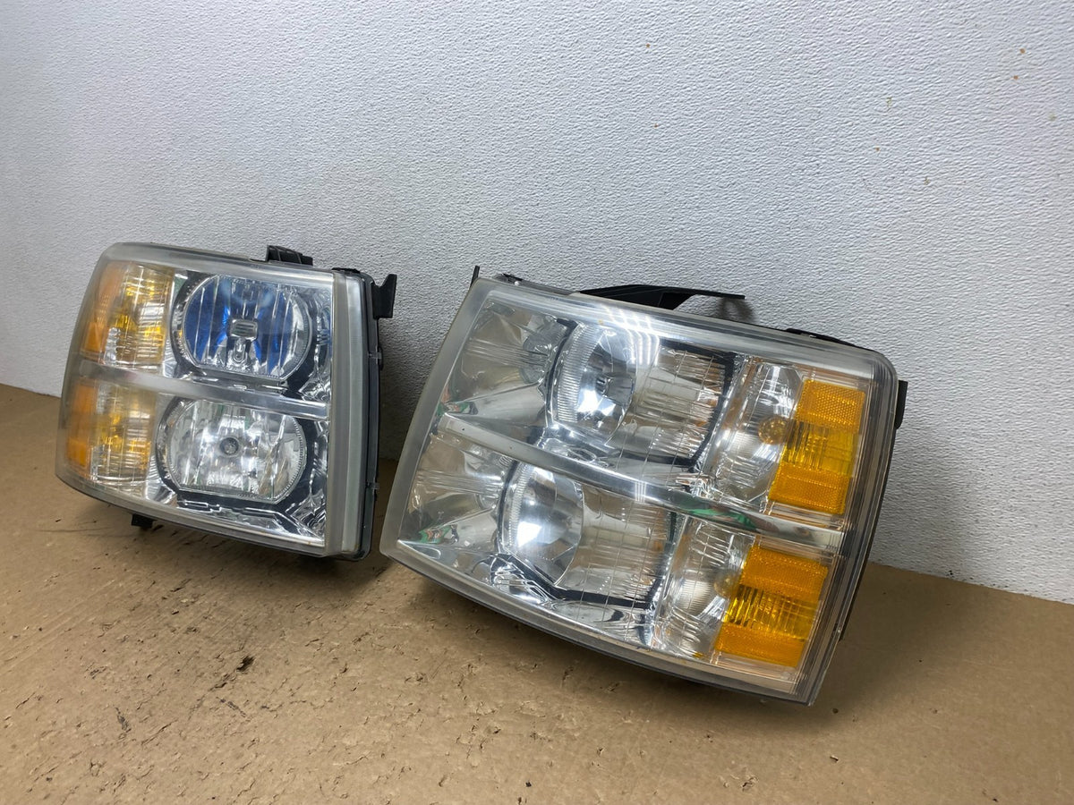 2007 to 2014 Chevrolet Silverado Left+Right Side Headlights AG1429 DW1