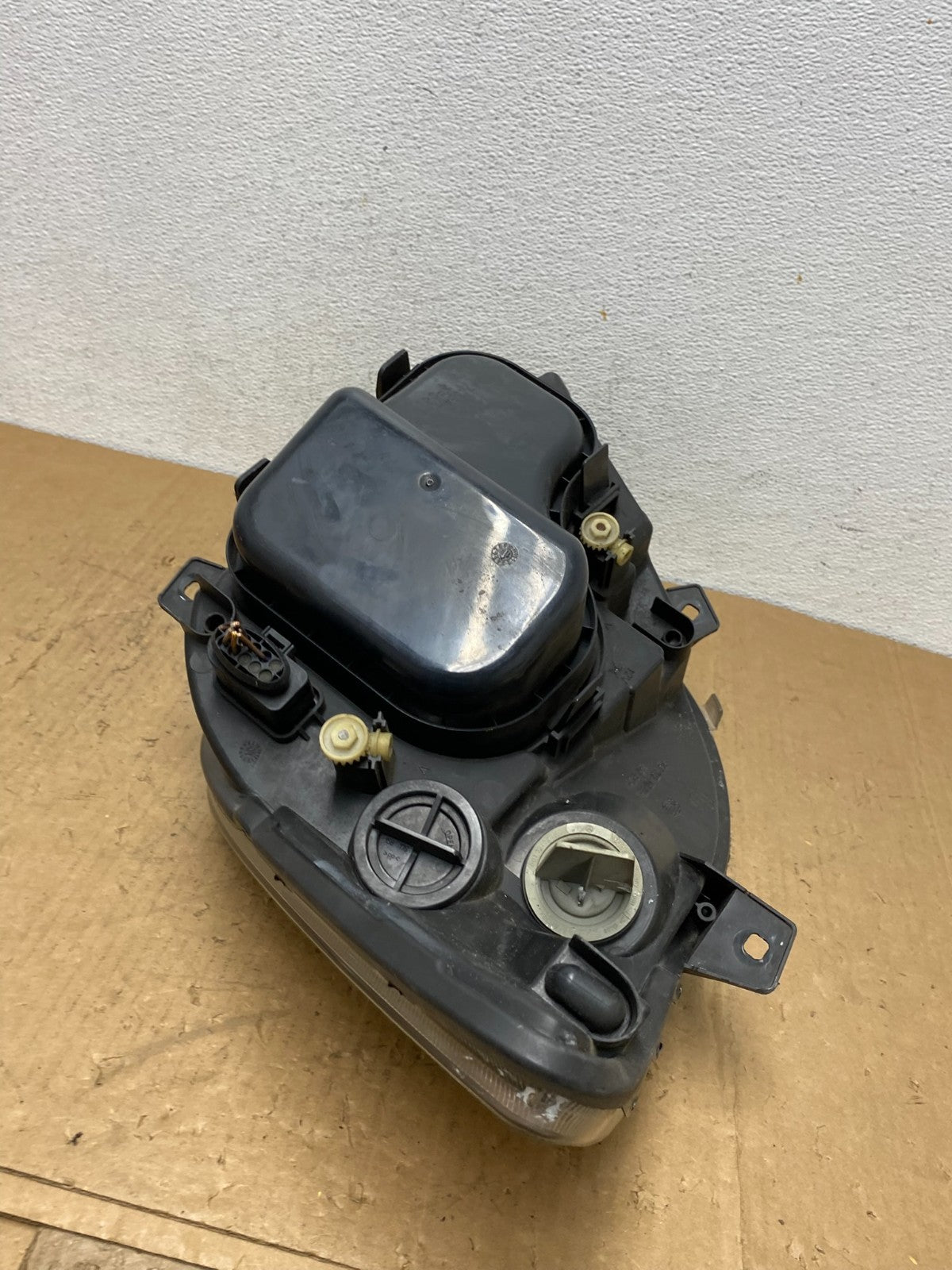 2007 to 2013 Mercedes Sprinter Headlight Right Passenger Halogen AD1420 DW6