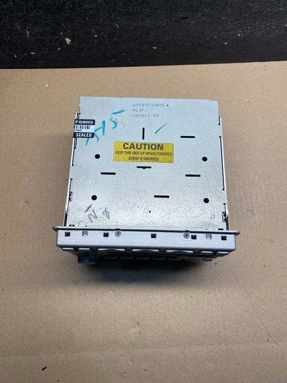 2002 to 2004 Lincoln Navigator Radio Stereo 6 CD Player AM/FM AI7373 DG3