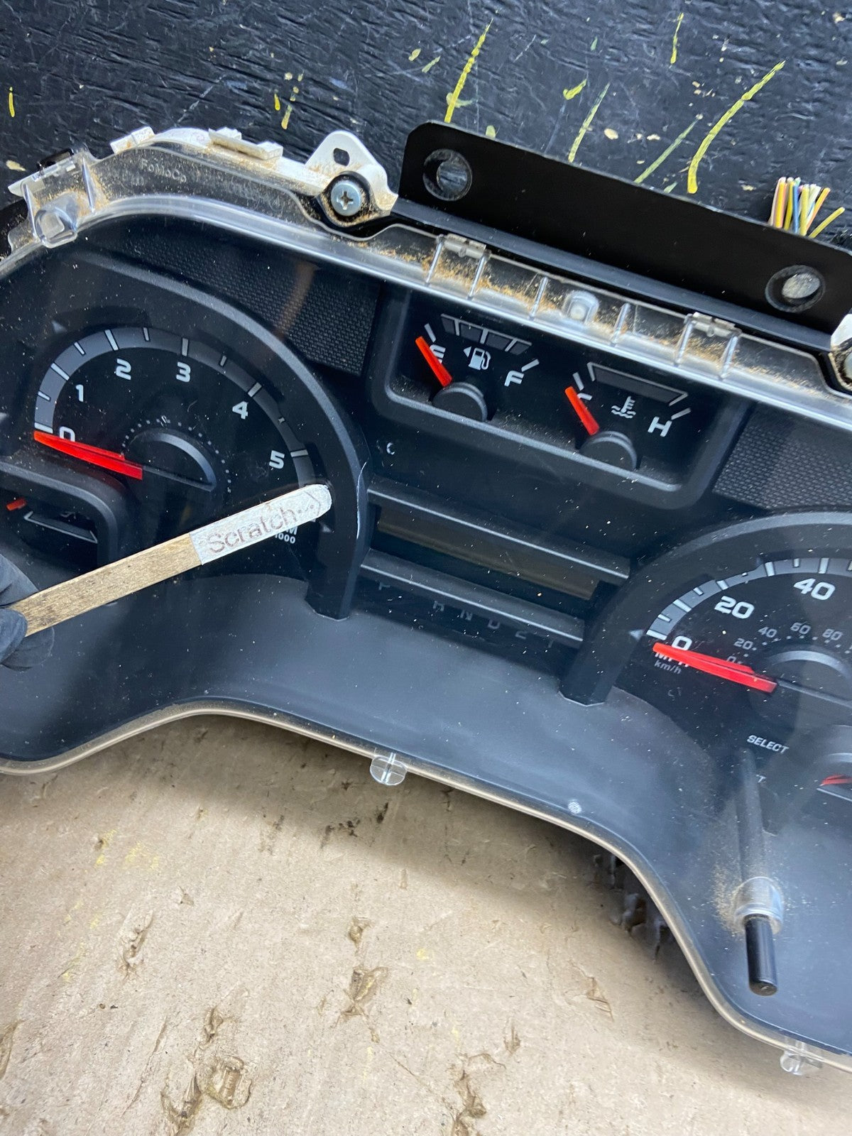 2011 to 2013 Ford E150 E250 E350 VAN Gauge Speedometer Cluster ab5570 DG1
