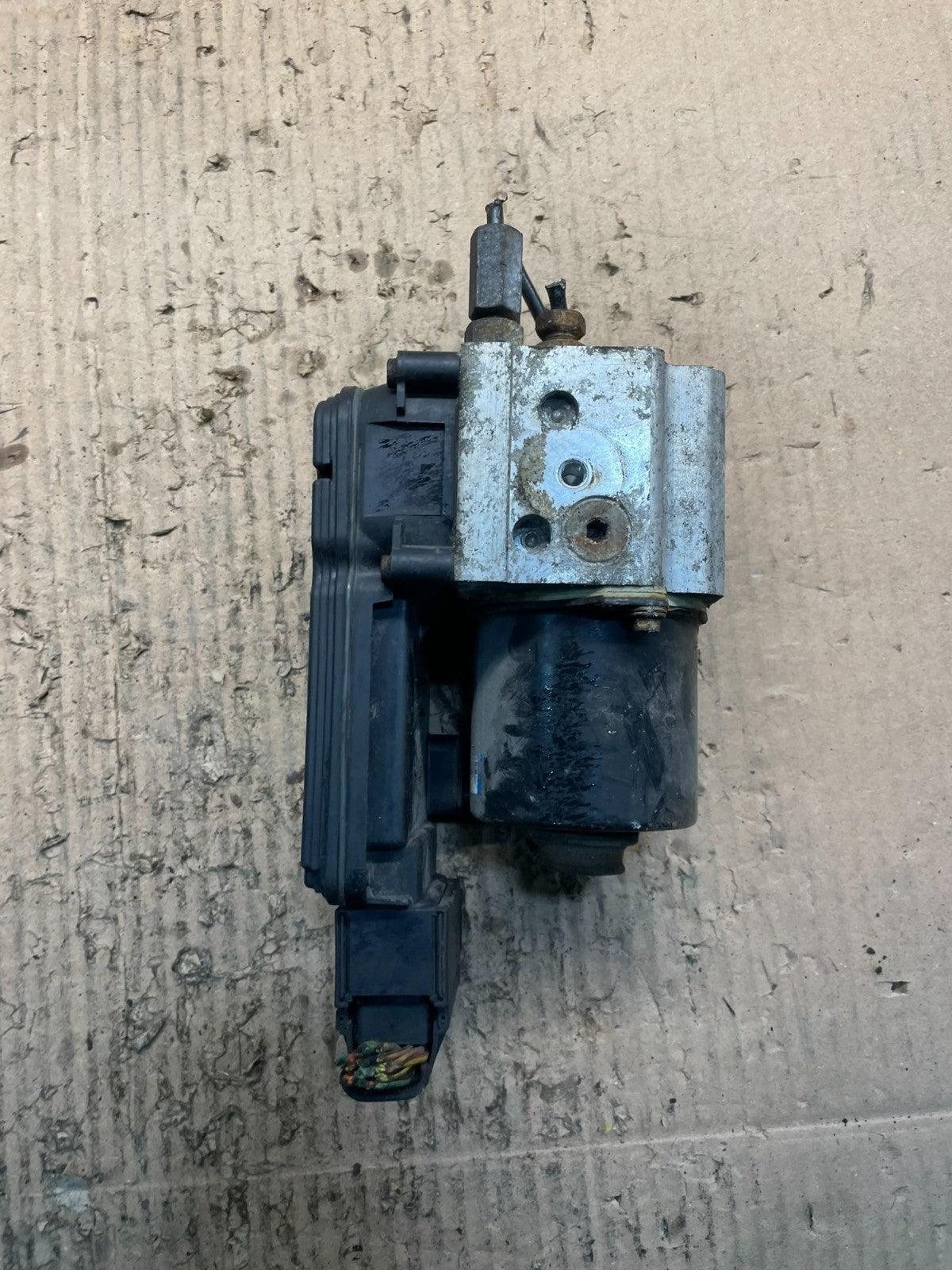 2006 2007 Ford E250 E350 Econoline Anti-Lock ABS Antilock Brake Pump v5304 DG1