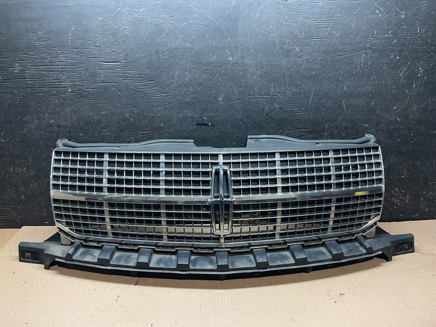 2007 to 2010 Lincoln Mkx Front Upper Grill Grille OEM z8431 DG0