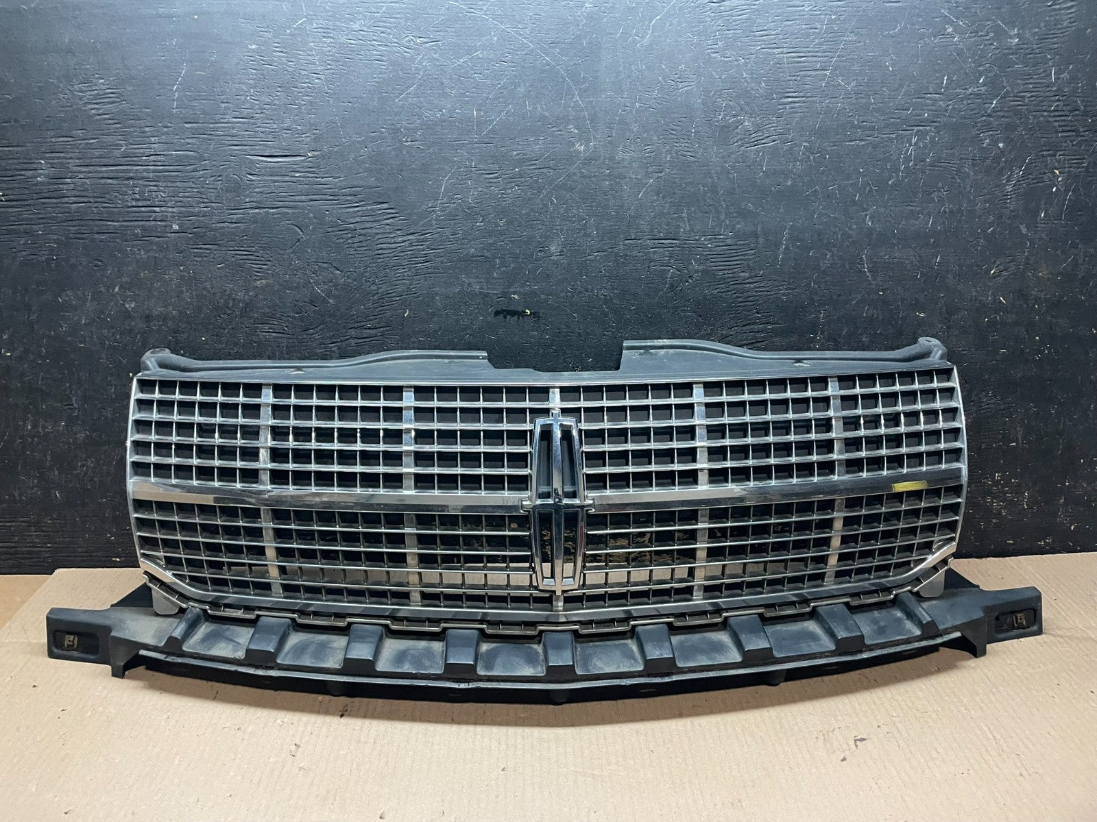 2007 to 2010 Lincoln Mkx Front Upper Grill Grille OEM z8431 DG0