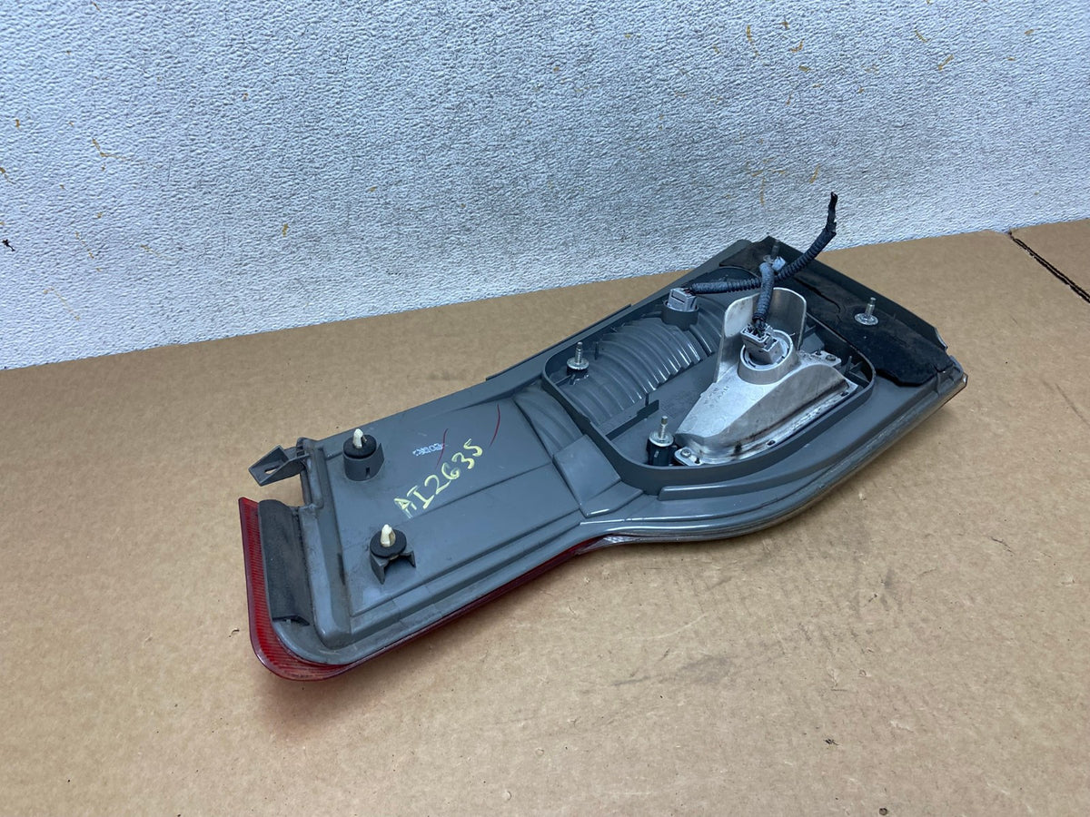 2008 to 2010 Honda Odyssey Left Driver LH Side Tail Light Inner AI2635 LK7