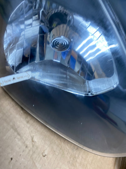 2006 to 2011 Hyundai Accent Sedan Left+Right Halogen Headlights AI3815 DW5