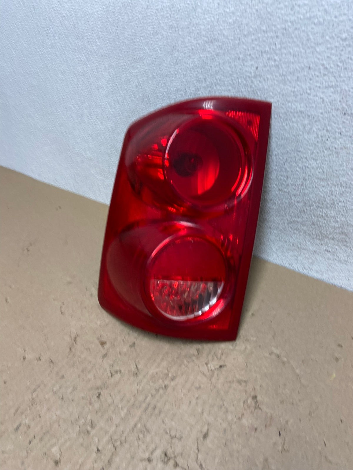 2005-2011 Dodge Dakota Lh Left Driver Side Tail Light DEPO AE9820 LK1