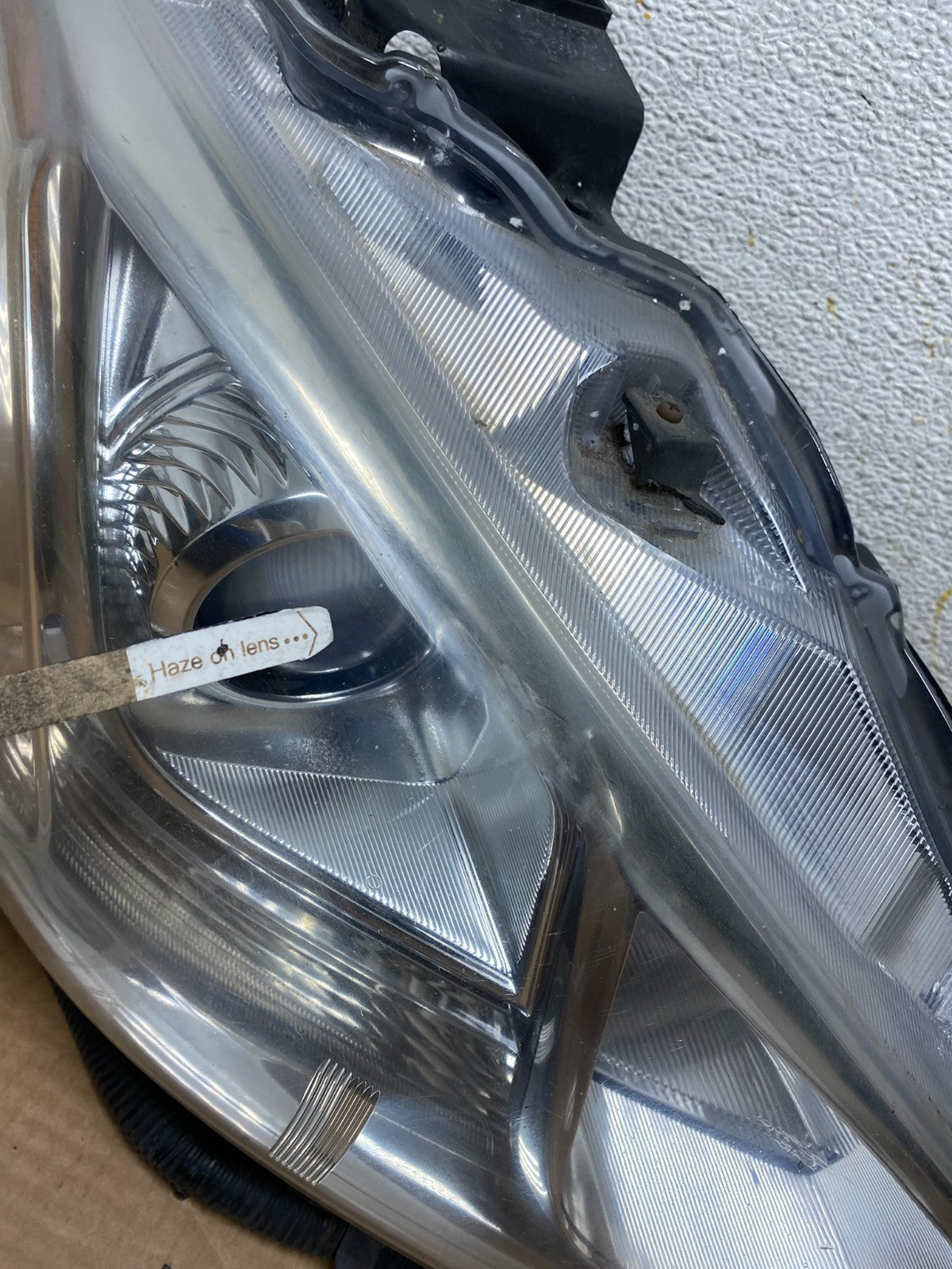 2009 - 2014 Nissan Maxima Headlight Right Passenger Xenon HID AI3742 DW4