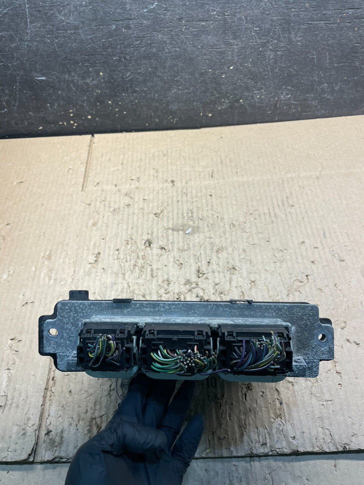 2011-2012 Ford Escape Mariner Engine Control Unit ECU Computer Module v8944 DG1