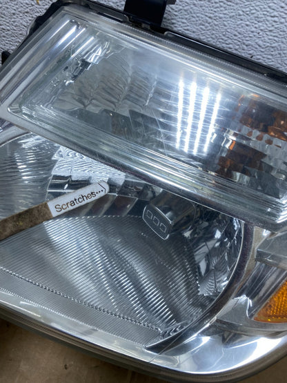 2008 to 2012 Nissan Pathfinder Halogen Headlights Left+Right AF9866 DW4