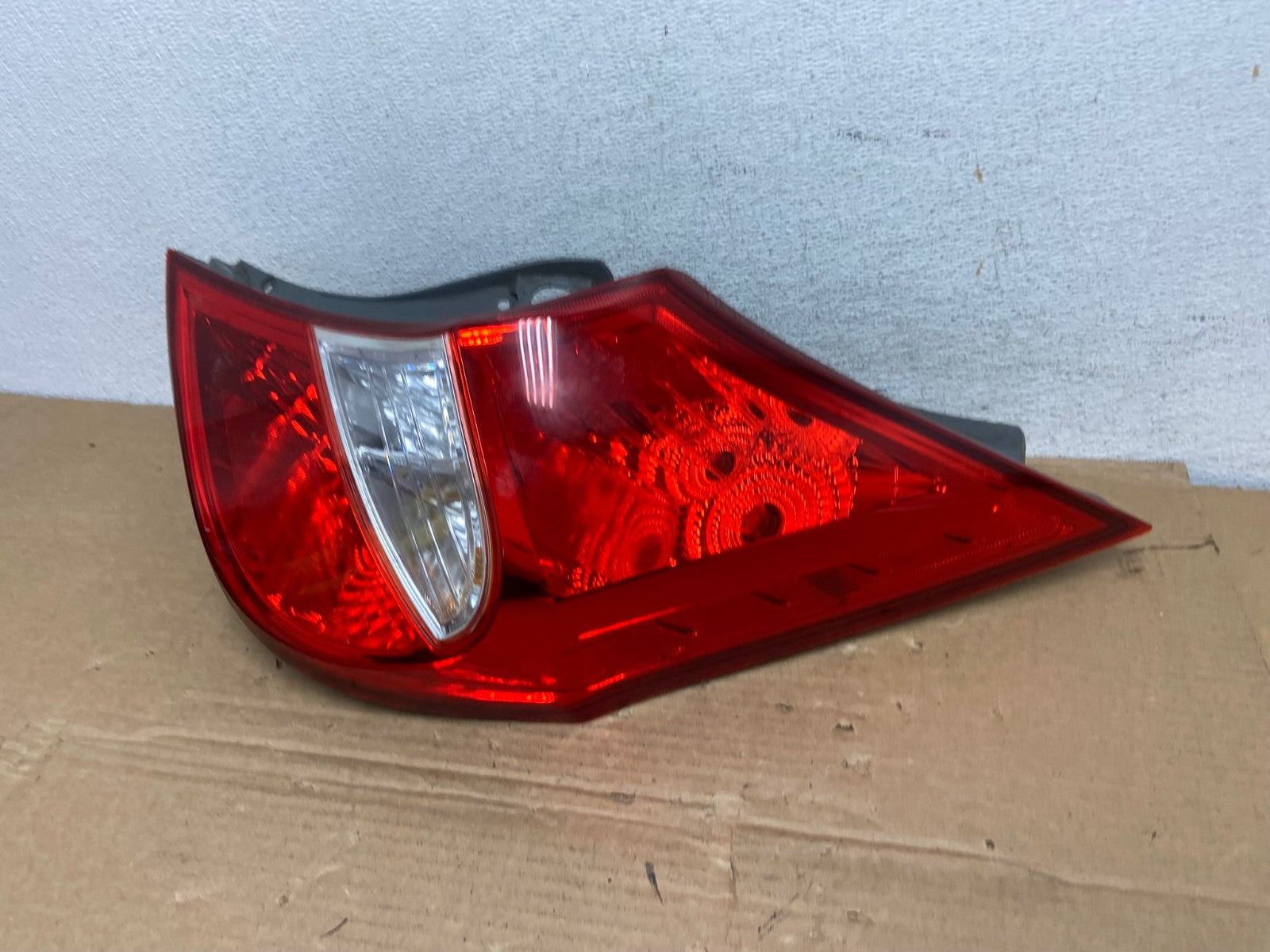2012-2017 Hyundai Accent Hatchback Right Passenger Side Tail Light AD3904 LK1