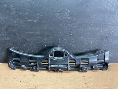 2007 to 2011 Hyundai Veracruz Center Grille Grill Bracket Support OEM O8104 DG0