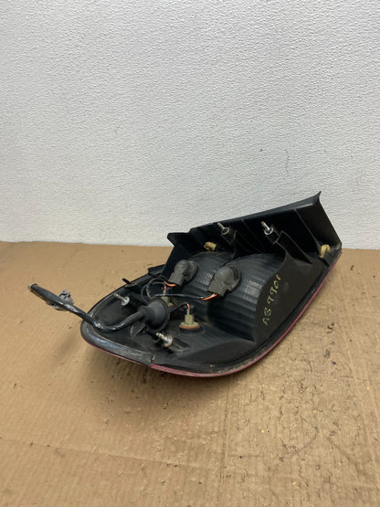 1998 - 2002 Lincoln Continental Right Passenger Rh Side Tail Light Oem AB9901 DW7