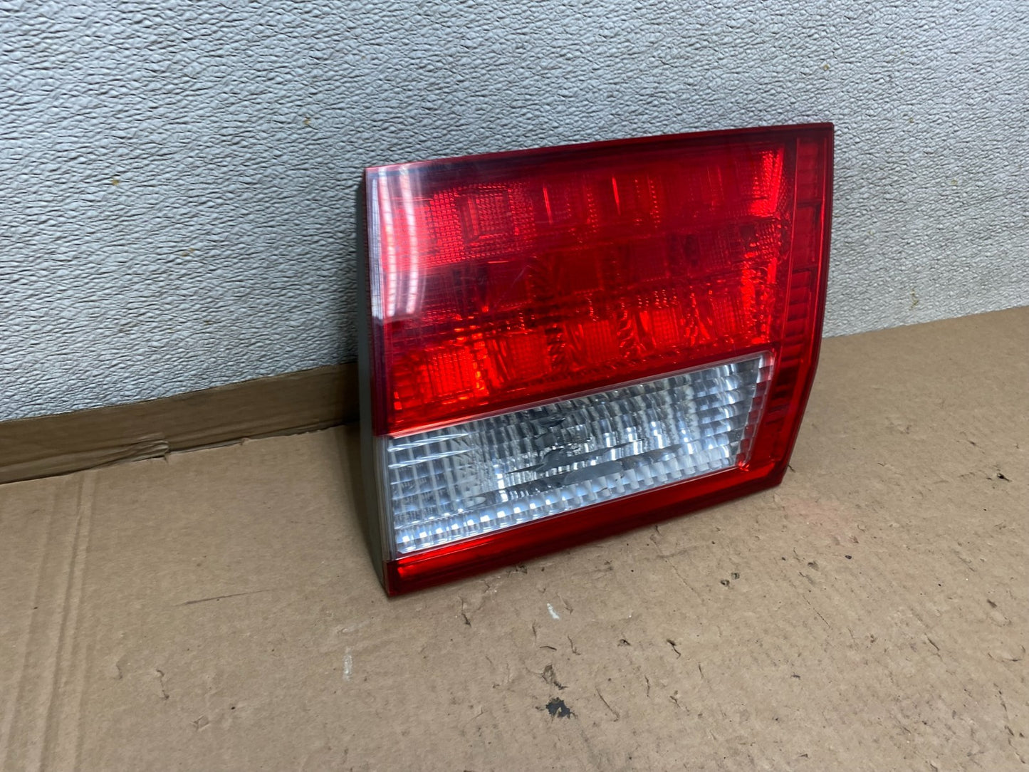 2005 2006 2007 Honda Odyssey Inner Right Passenger RH Tail Light U8525 DW2
