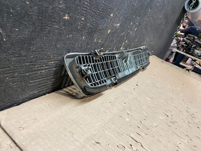 1999 Infiniti G20 Front Upper Grill Grille OEM X7901 DG8
